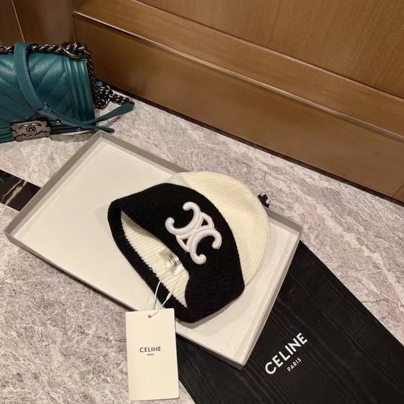 💎✨AUTHENTIC✨💎CELINE hat - Picture 2 of 9